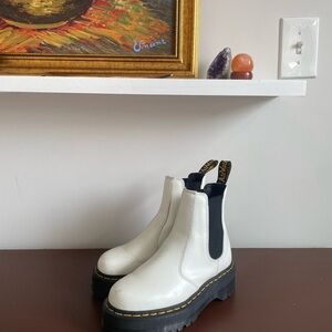 Platform Dr. Martens White Chelsea Boots
